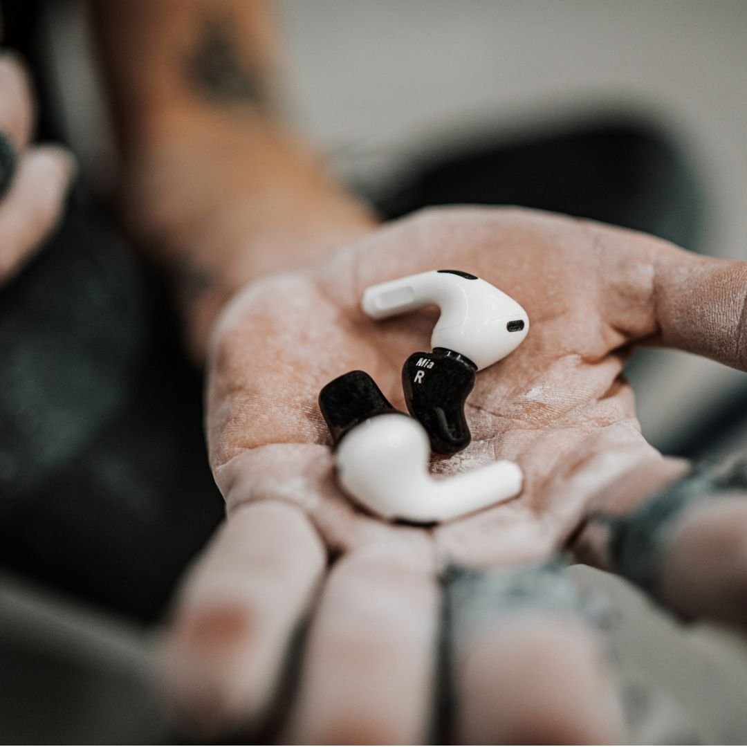 bachmaier snug Airpods Apple